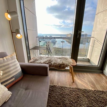 Stunning Mersey View Flat W Parking In リヴァプール エクステリア 写真