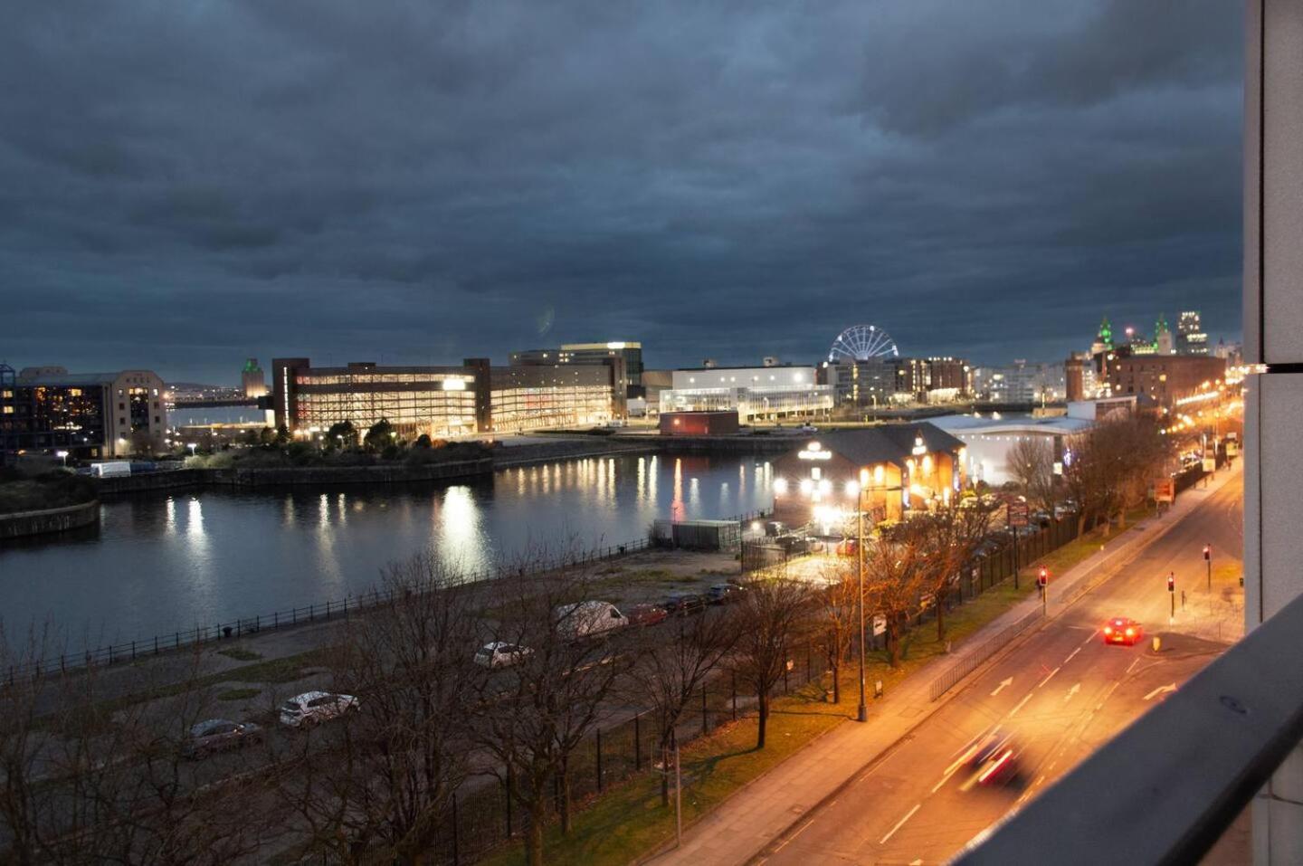 Stunning Mersey View Flat W Parking In リヴァプール エクステリア 写真