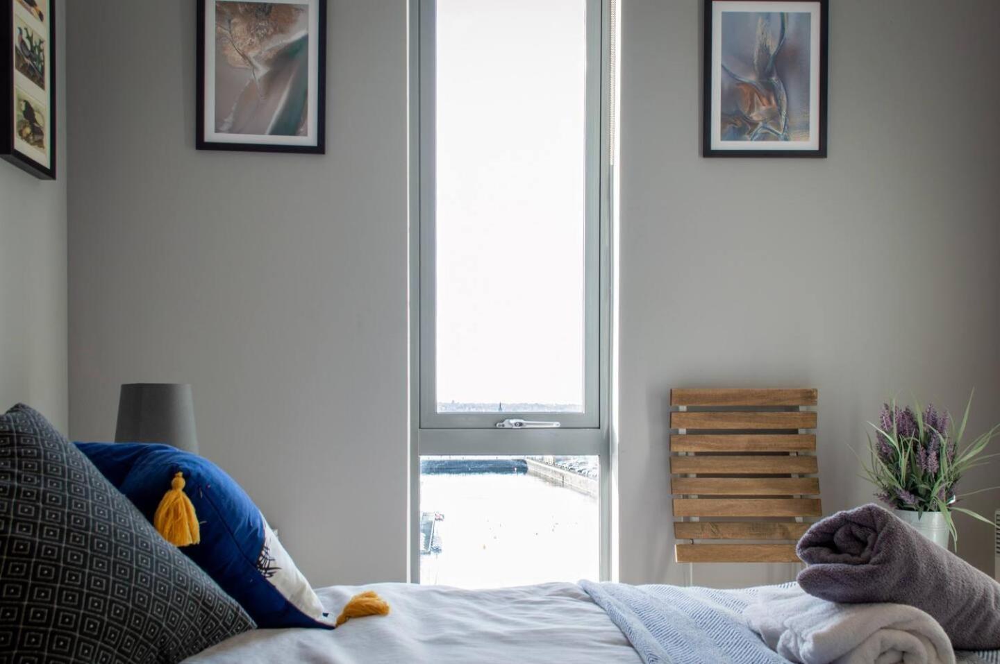 Stunning Mersey View Flat W Parking In リヴァプール エクステリア 写真